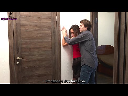 ❤️ I-Realtor e-Sexy idlala i-pussy kunye ne-Fucks ngelixa ithengisa igumbi layo-Krempai ️  kuthi  ❌❤